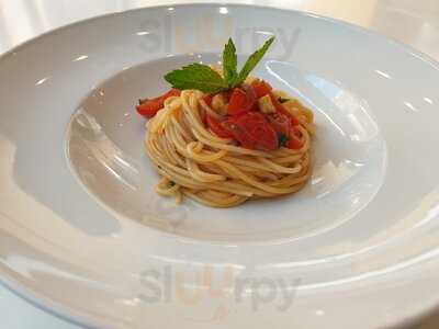 Amadeus - Tapas Y Copas -