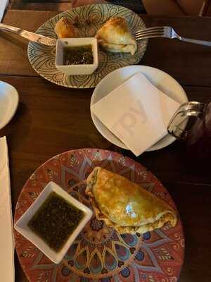 La Taberna De Al Lado