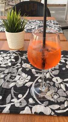 Antre Cocktail Bar / Pizza / Pasta / Steak