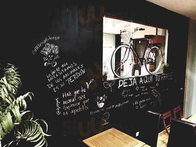 La Vaca En El Tejado