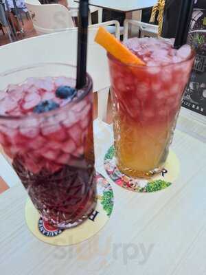 Juniper Gin & Fizz Bar