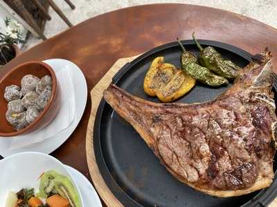 Bodegón Los Laureles