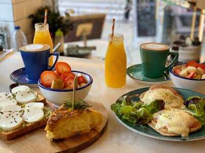 Lolyta Food And Coffee