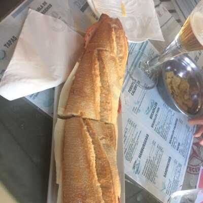 Cafetería-bocatería Deleni