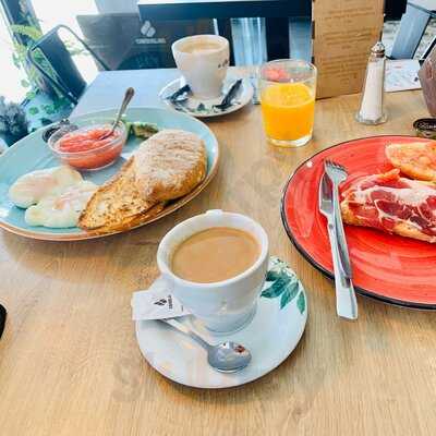 Bakkery & Coffee El Capricho Resto Bar