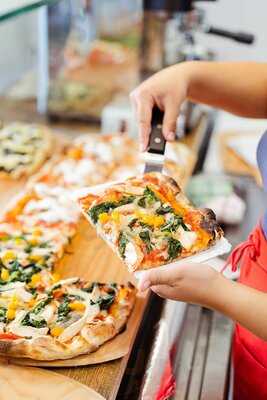 La Calabrese Pizzería