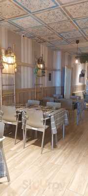 Steak House Golden Bull