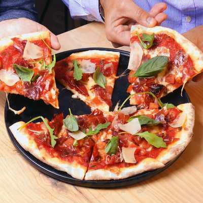 La Mafia Se Sienta A La Mesa Salamanca