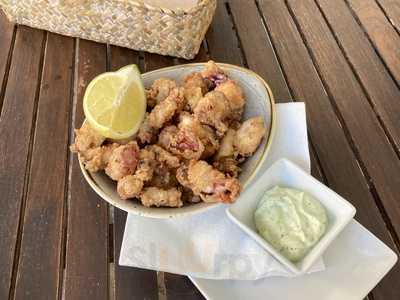 Salto Alto Tapas Y Vino