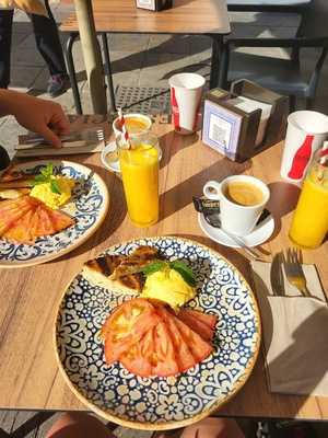 Puente De Barcas Cafe-copas