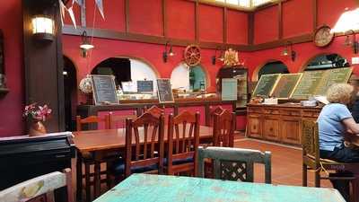 La Taberna Del Capitan & Cerveceria Tirol