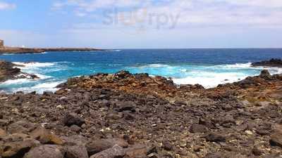 La Taberna Del Capitan & Cerveceria Tirol