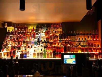 Charlot Algorta Cocktail Bar