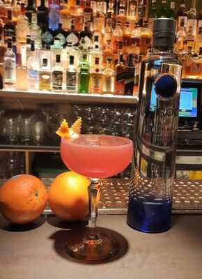 Charlot Algorta Cocktail Bar