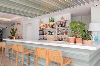 La Cafeteria By La Goleta