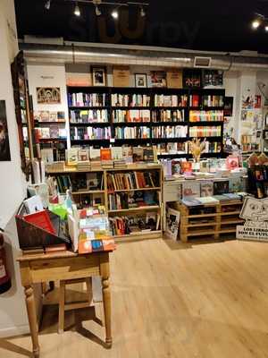 Libreria Cafetería La Lumbre