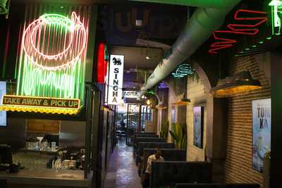 Padthaiwok Cc. La Cañada - Marbella