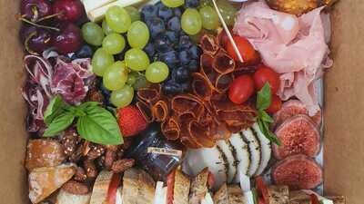 Sabela Bar & Food Market