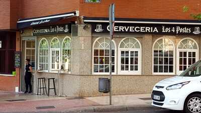 Los Cuatro Postes Cervecería