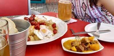 Los Cuatro Postes Cervecería