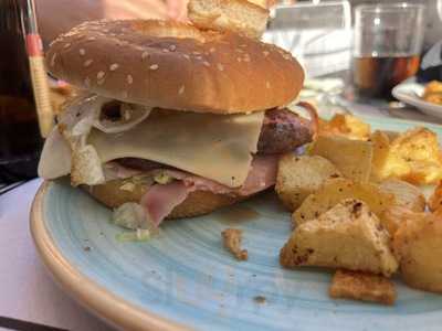 Los Cuatro Postes Cervecería