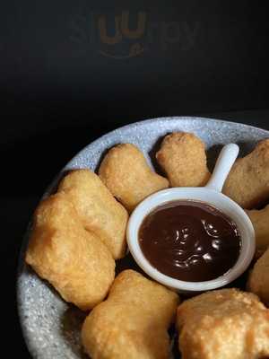 Muse Cocktails & Shisha Lounge