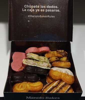 Manolo Bakes