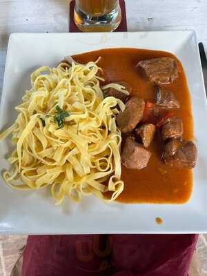 Petra's Bar Restaurante