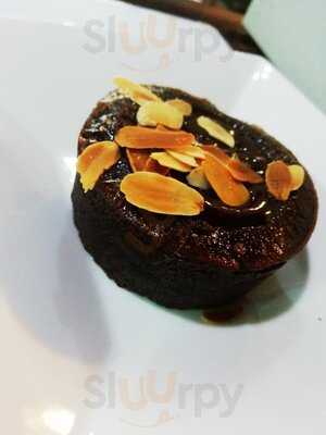 R&a Café Restaurant