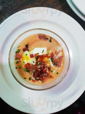 R&a Café Restaurant