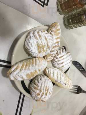 R&a Café Restaurant