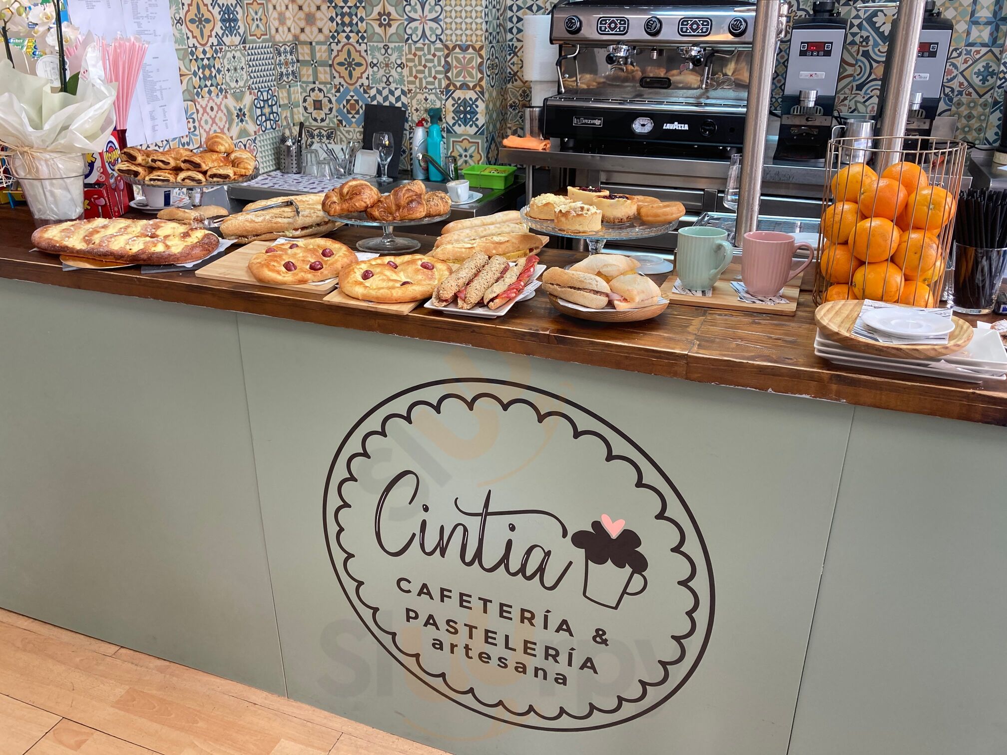 Cintia Cafeteria Pasteleria