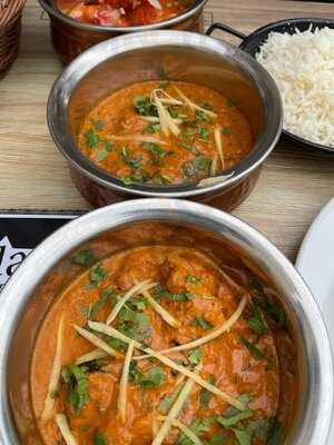 Himalaya Curry & Tandoori Restaurant