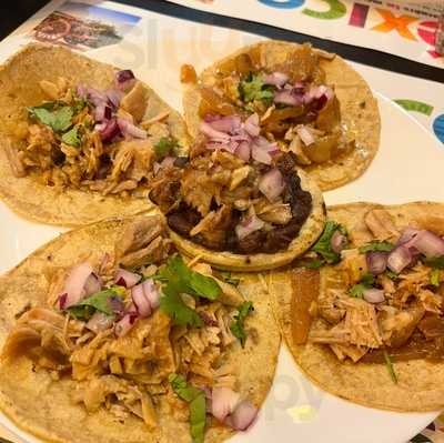 Taquería Los Carnales