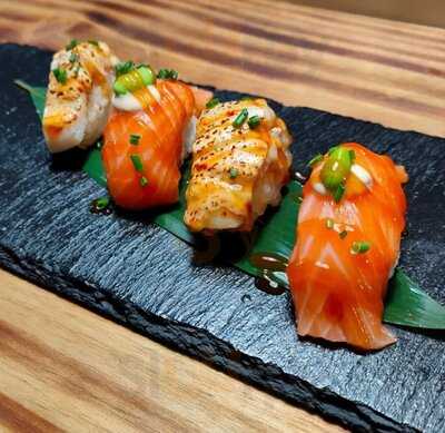 Sunset Sushi & Poké