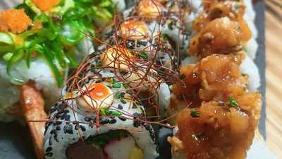 Sunset Sushi & Poké