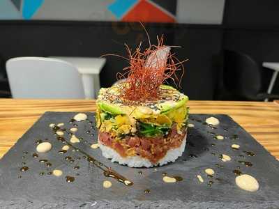 Sunset Sushi & Poké