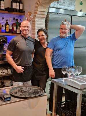 Robban’s Kök Och Bar