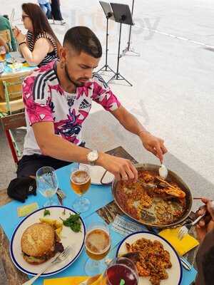 Restaurante & Terrassa Santa Tapa