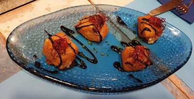 Restaurante & Terrassa Santa Tapa