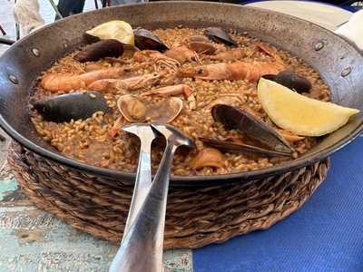 Restaurante & Terrassa Santa Tapa