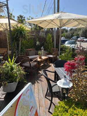 One By One Food & Drinks