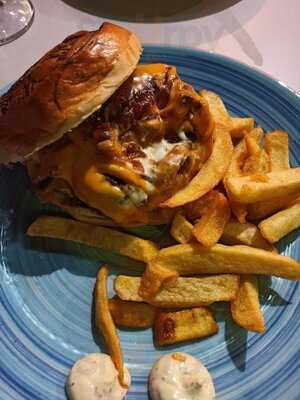 Toro Burger Lounge Banus