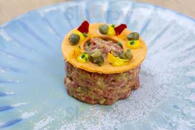 Be Trips By Pablo González