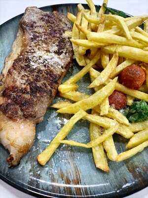 Café - Gastro Bar La Creueta