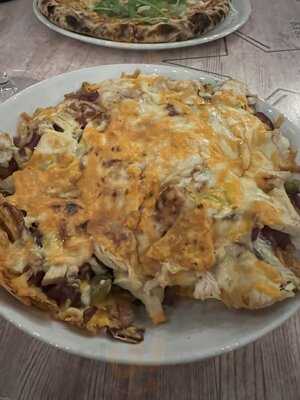 The Claddagh Irish Bar & Pizzeria