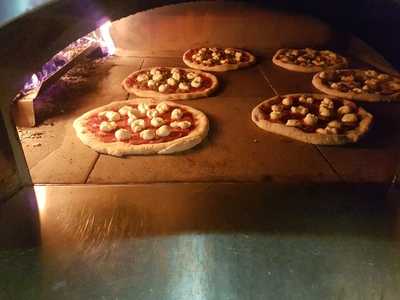 The Claddagh Irish Bar & Pizzeria