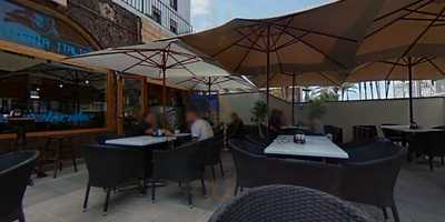 Lo Squalo Surf & Tiki Bar