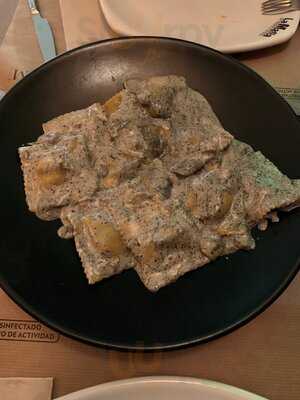 La Mafia Se Sienta A La Mesa