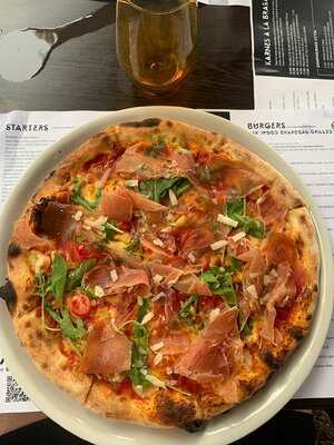 Karbó Asador Burger & Pizza Grill